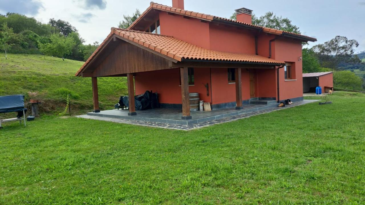 La Casita De Titi Villa Pravia Exterior photo